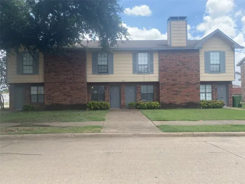 2826 Wimbledon Court #B