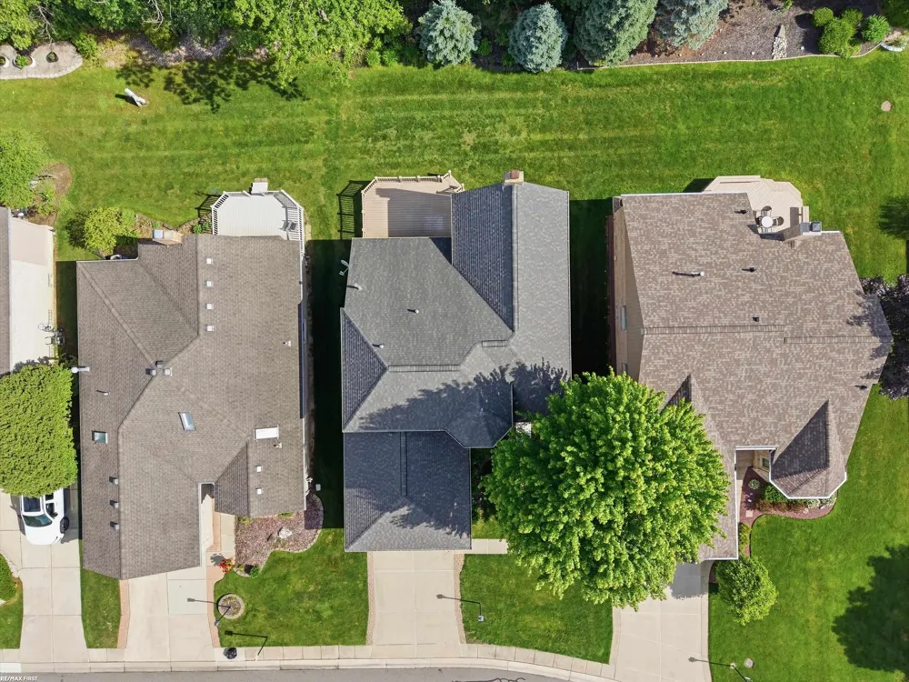6737 Copper Creek Drive Washington Township, MI 48094
