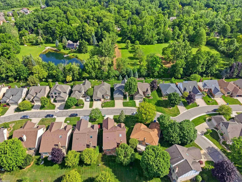 6737 Copper Creek Drive Washington Township, MI 48094