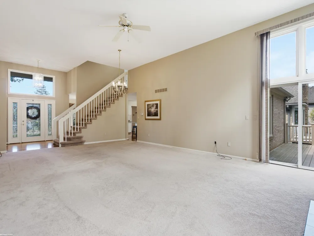 6737 Copper Creek Drive Washington Township, MI 48094