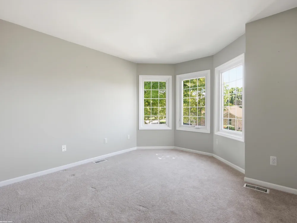 6737 Copper Creek Drive Washington Township, MI 48094