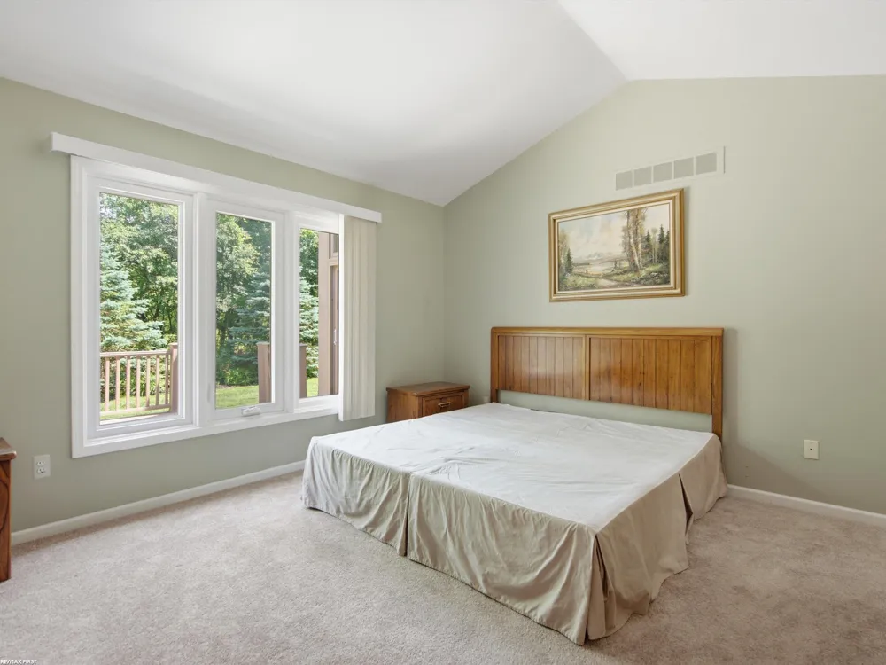 6737 Copper Creek Drive Washington Township, MI 48094