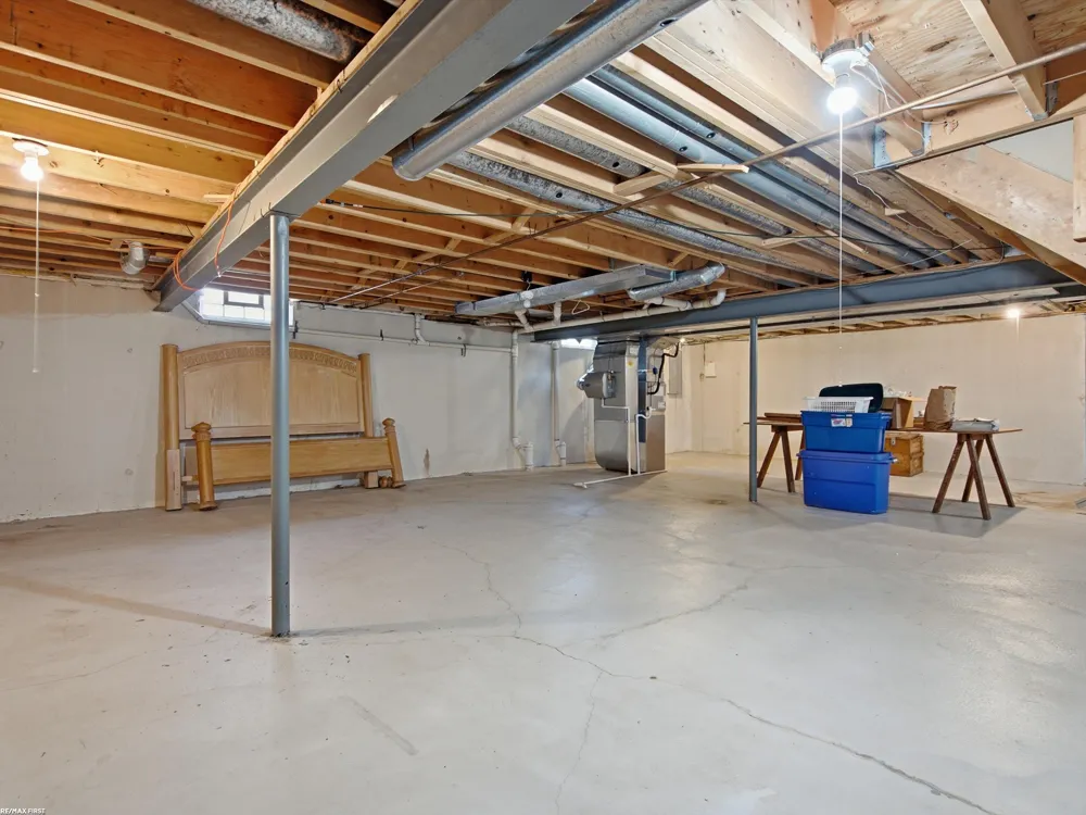 6737 Copper Creek Drive Washington Township, MI 48094