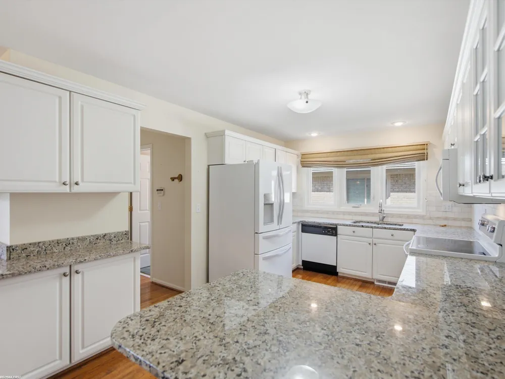 6737 Copper Creek Drive Washington Township, MI 48094