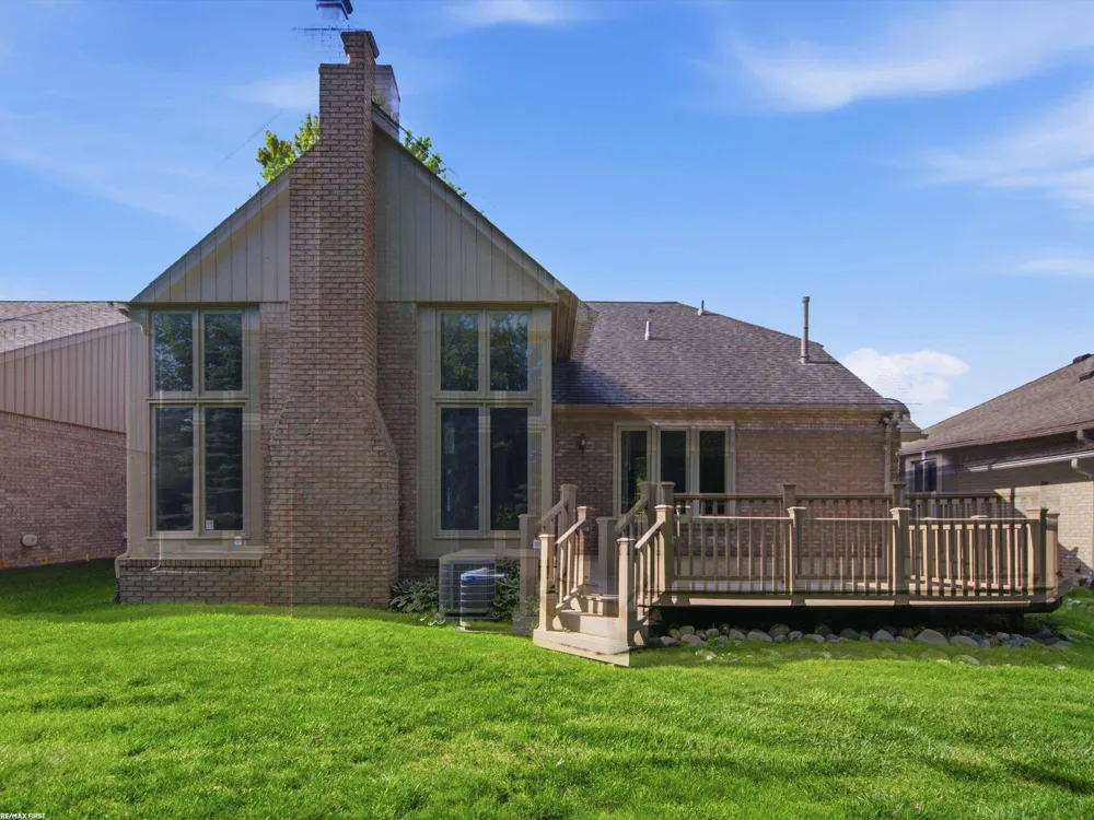 6737 Copper Creek Drive Washington Township, MI 48094