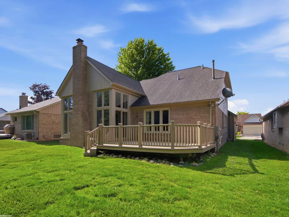 6737 Copper Creek Drive Washington Township, MI 48094