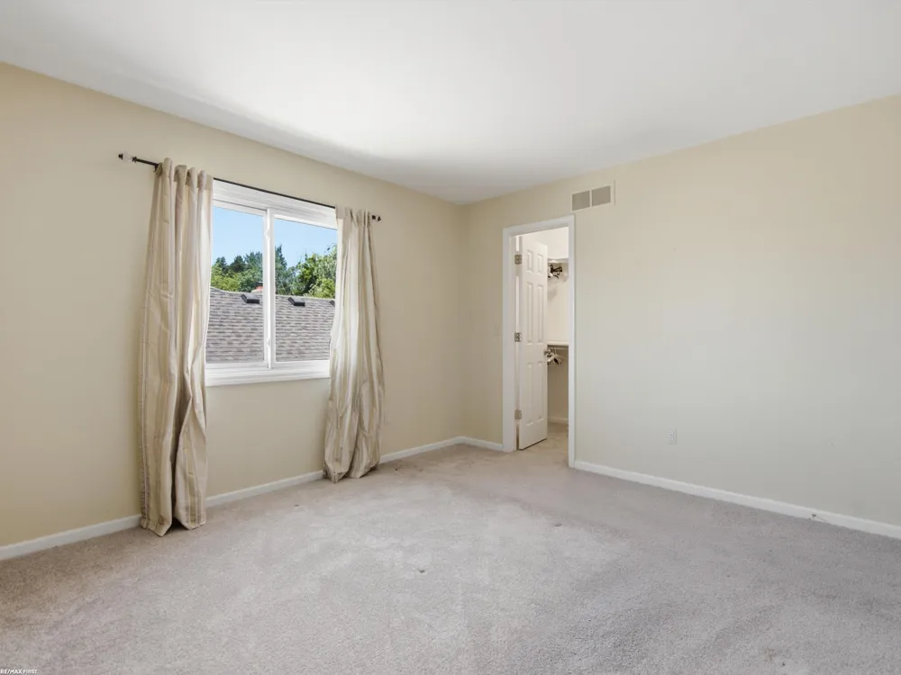 6737 Copper Creek Drive Washington Township, MI 48094