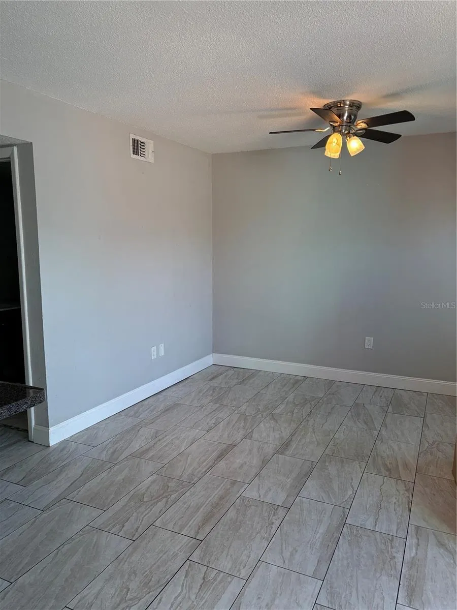 555 69TH AVENUE #1 St Petersburg, FL 33706
