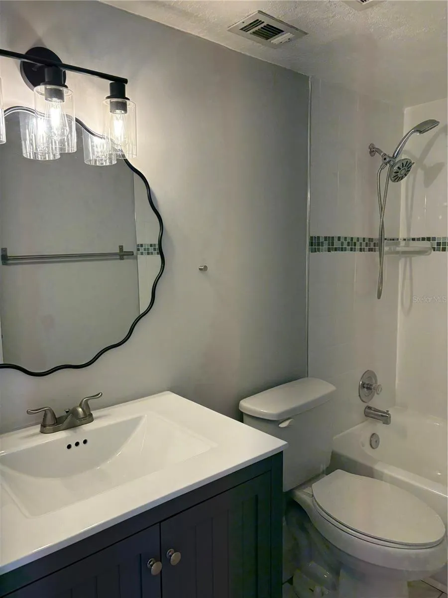 555 69TH AVENUE #1 St Petersburg, FL 33706