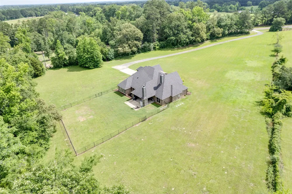 20042 E FM 1716 Tatum, TX 75691