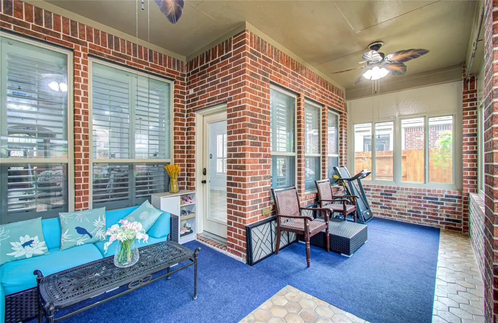 814 Hollington Way Sugar Land, TX 77479