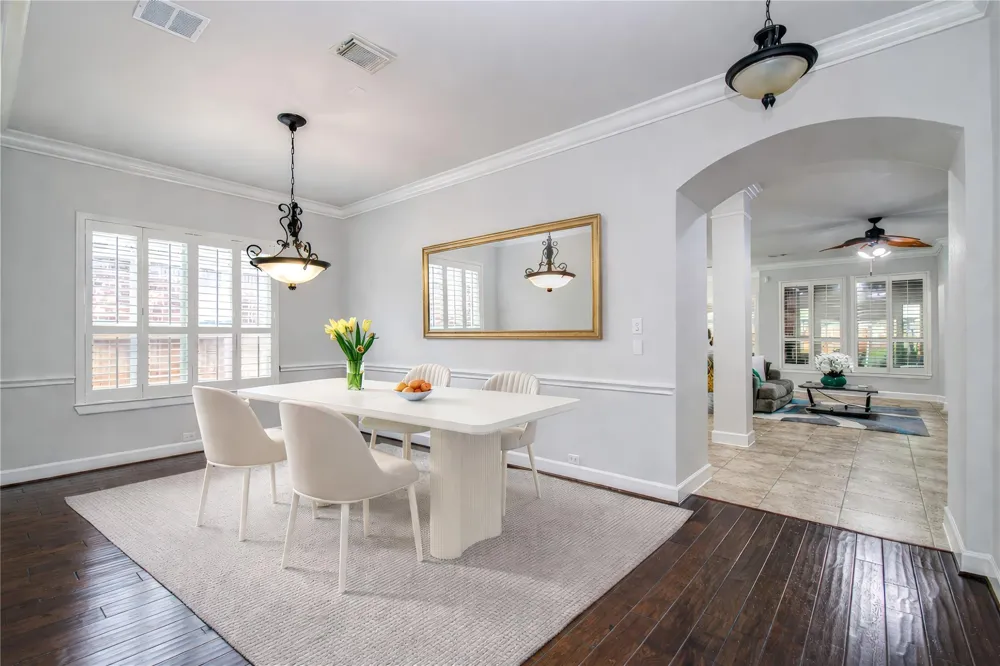 814 Hollington Way Sugar Land, TX 77479