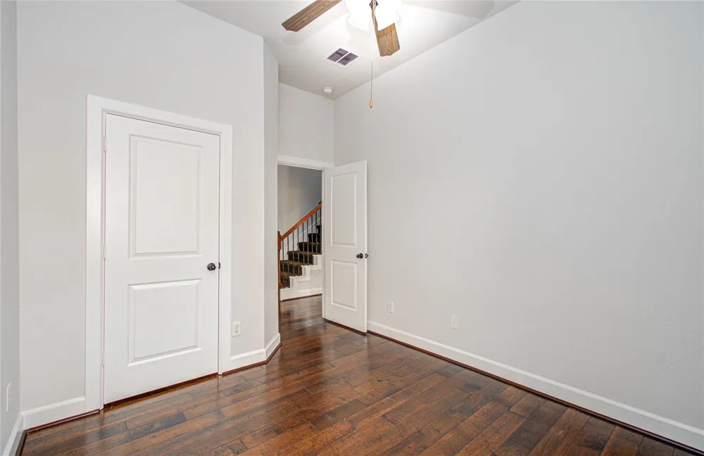 814 Hollington Way Sugar Land, TX 77479
