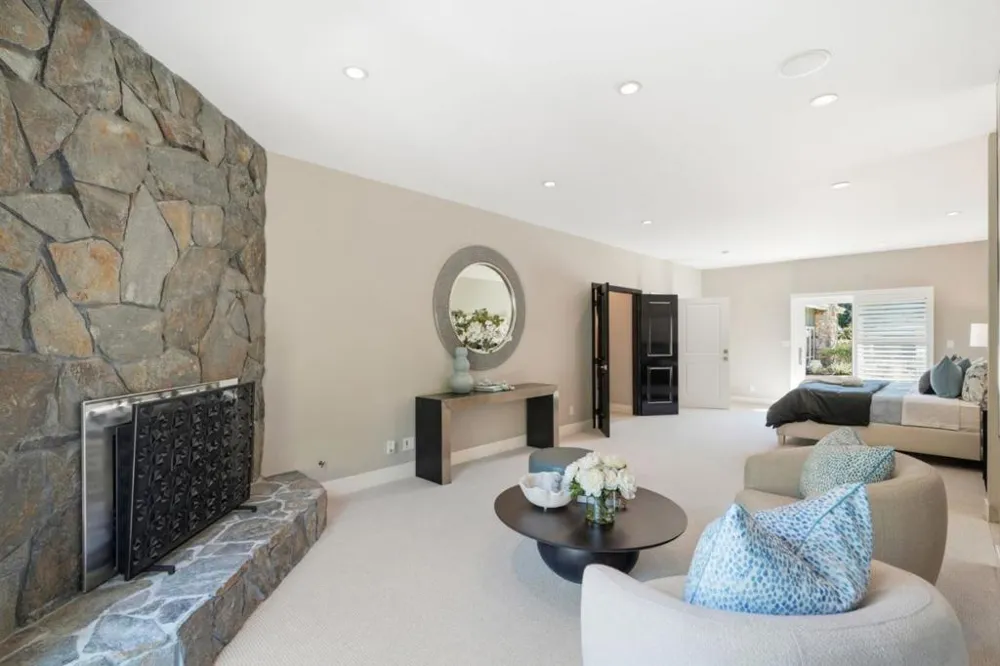 28100 Story Hill Lane Los Altos Hills, CA 94022