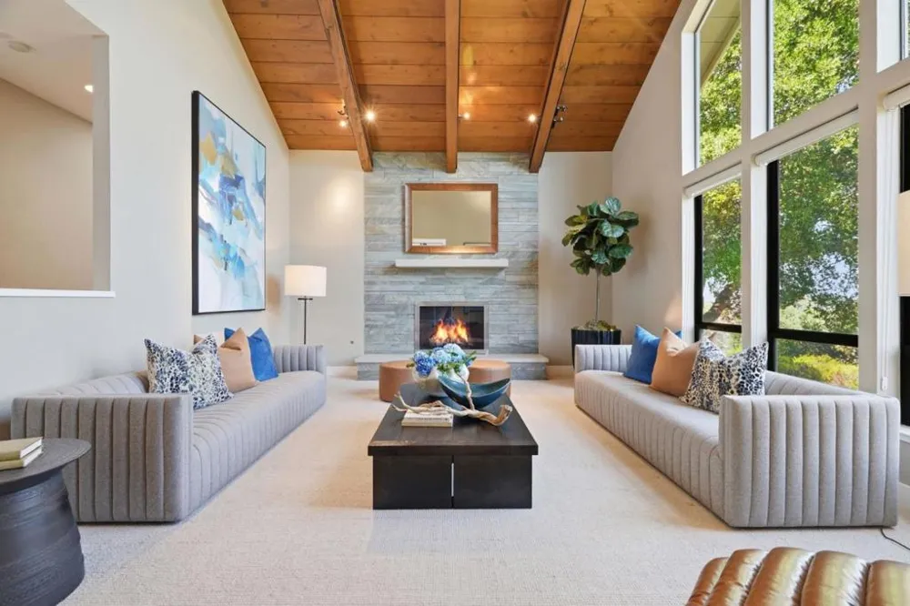 28100 Story Hill Lane Los Altos Hills, CA 94022
