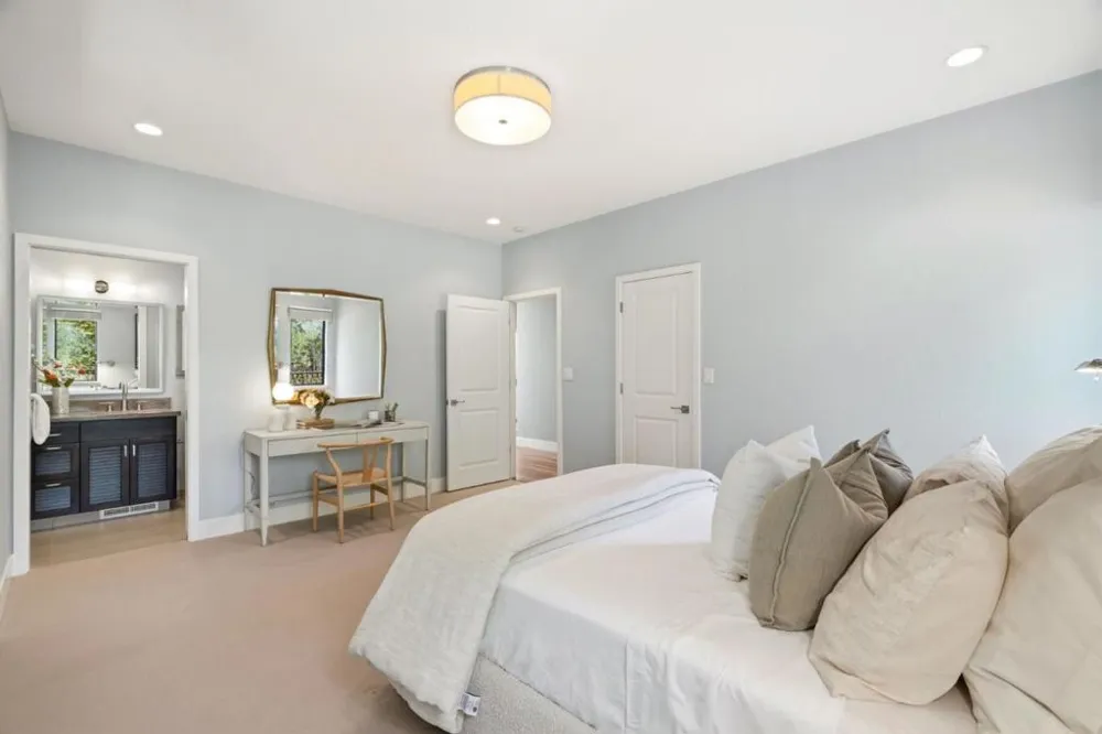 28100 Story Hill Lane Los Altos Hills, CA 94022