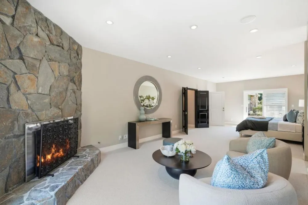 28100 Story Hill Lane Los Altos Hills, CA 94022