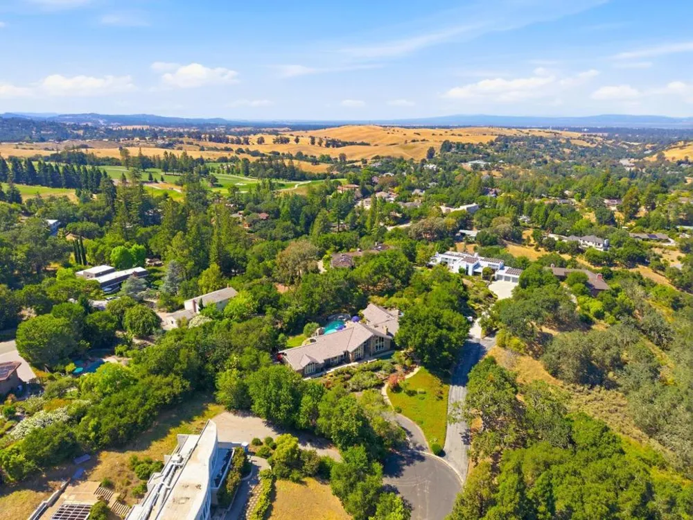 28100 Story Hill Lane Los Altos Hills, CA 94022