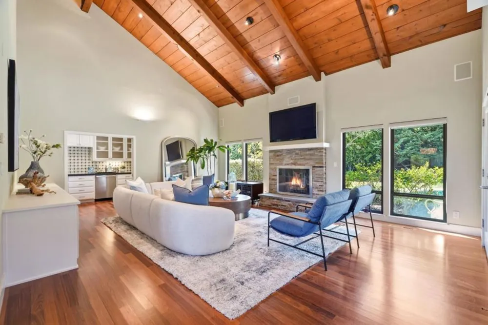 28100 Story Hill Lane Los Altos Hills, CA 94022