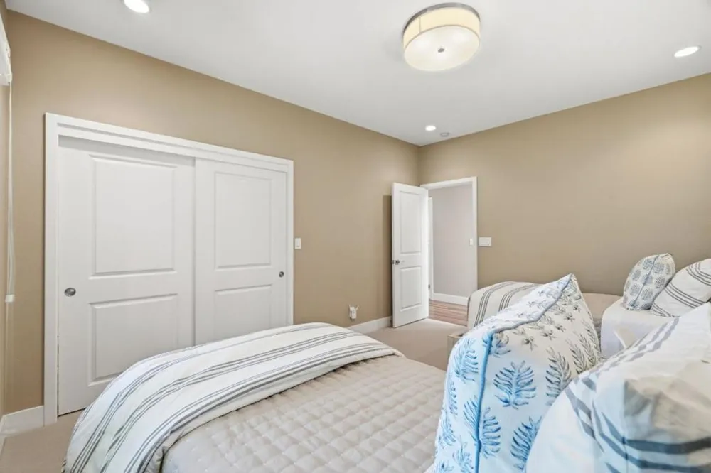 28100 Story Hill Lane Los Altos Hills, CA 94022