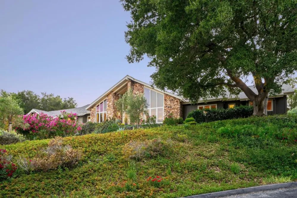 28100 Story Hill Lane Los Altos Hills, CA 94022
