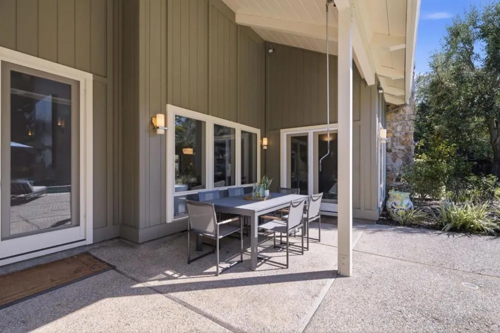 28100 Story Hill Lane Los Altos Hills, CA 94022
