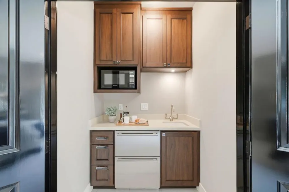 28100 Story Hill Lane Los Altos Hills, CA 94022