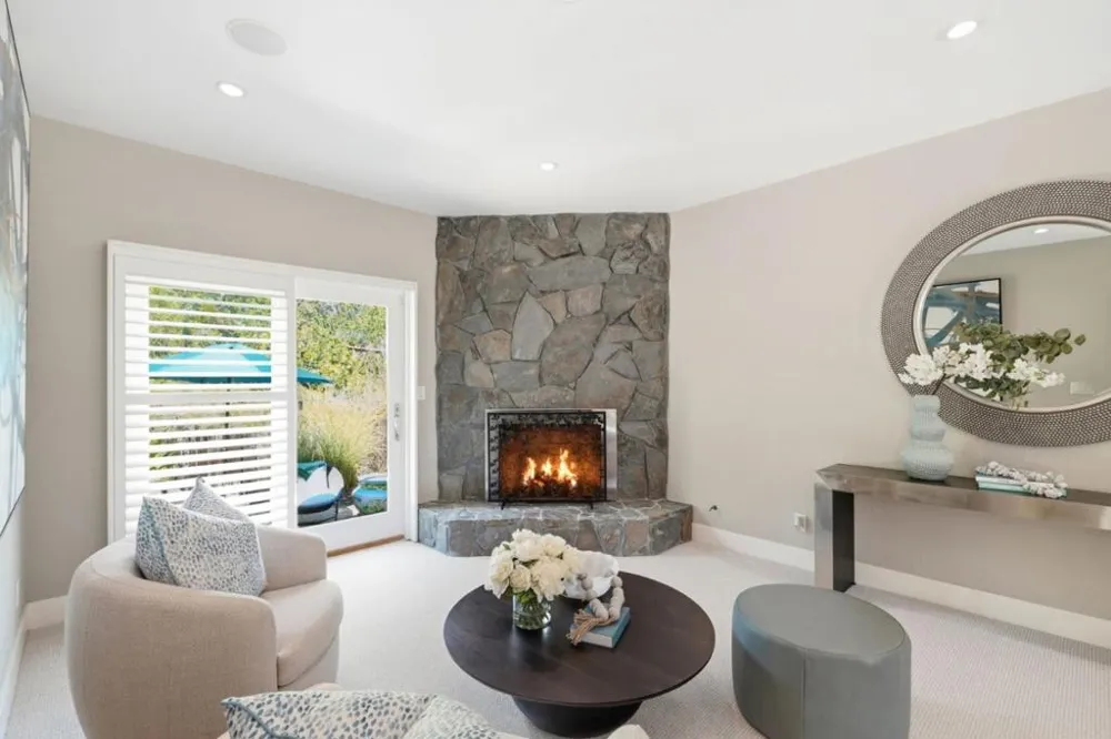 28100 Story Hill Lane Los Altos Hills, CA 94022