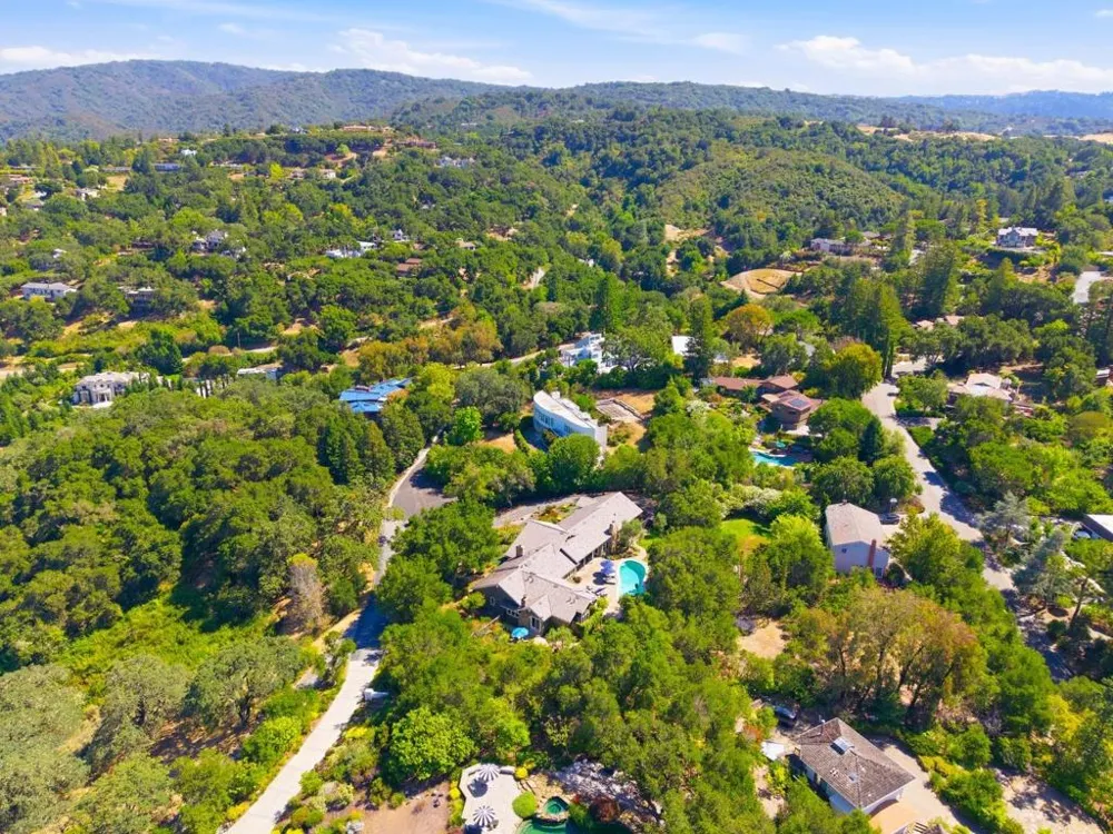 28100 Story Hill Lane Los Altos Hills, CA 94022