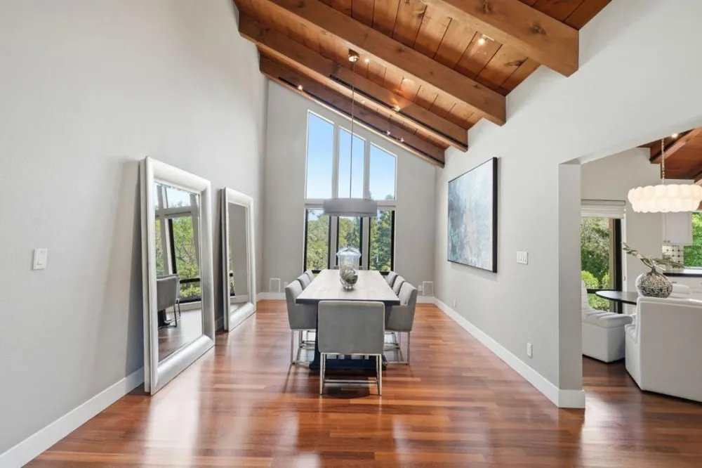 28100 Story Hill Lane Los Altos Hills, CA 94022
