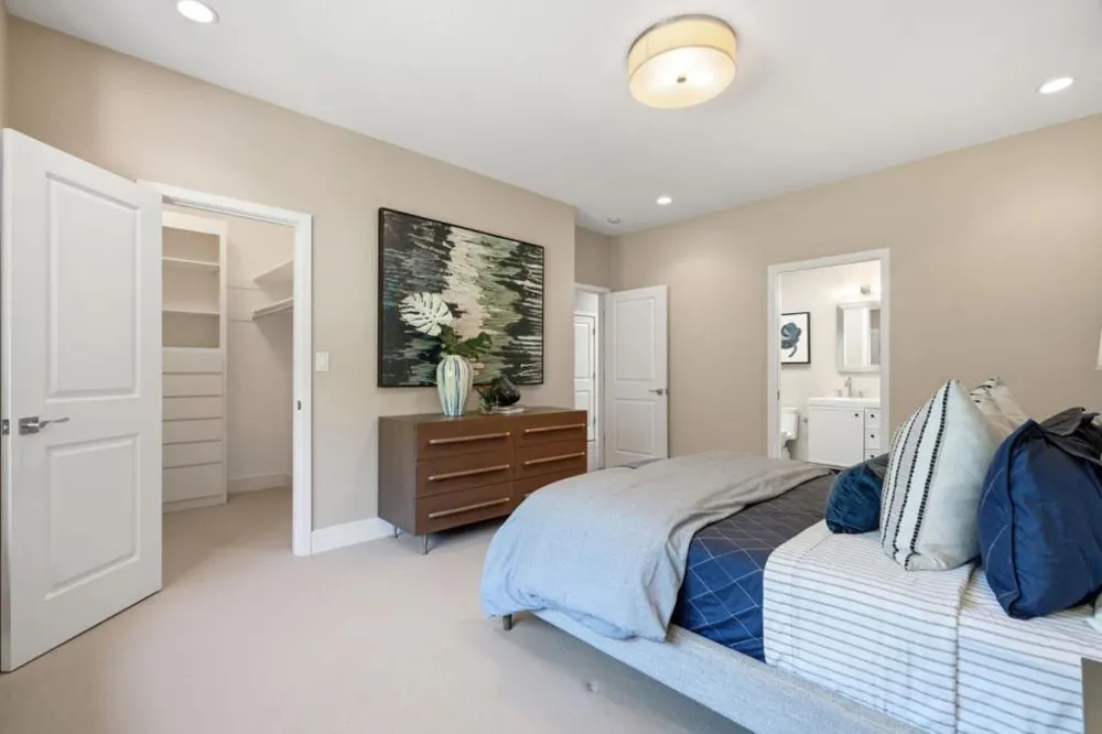 28100 Story Hill Lane Los Altos Hills, CA 94022