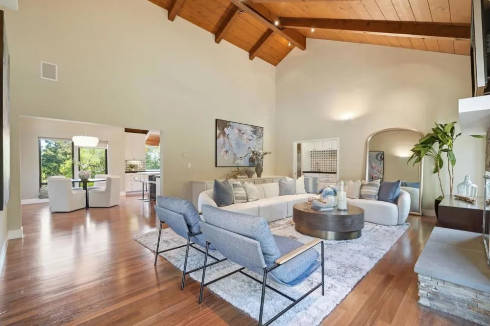 28100 Story Hill Lane Los Altos Hills, CA 94022