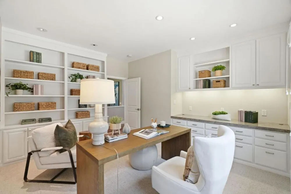 28100 Story Hill Lane Los Altos Hills, CA 94022