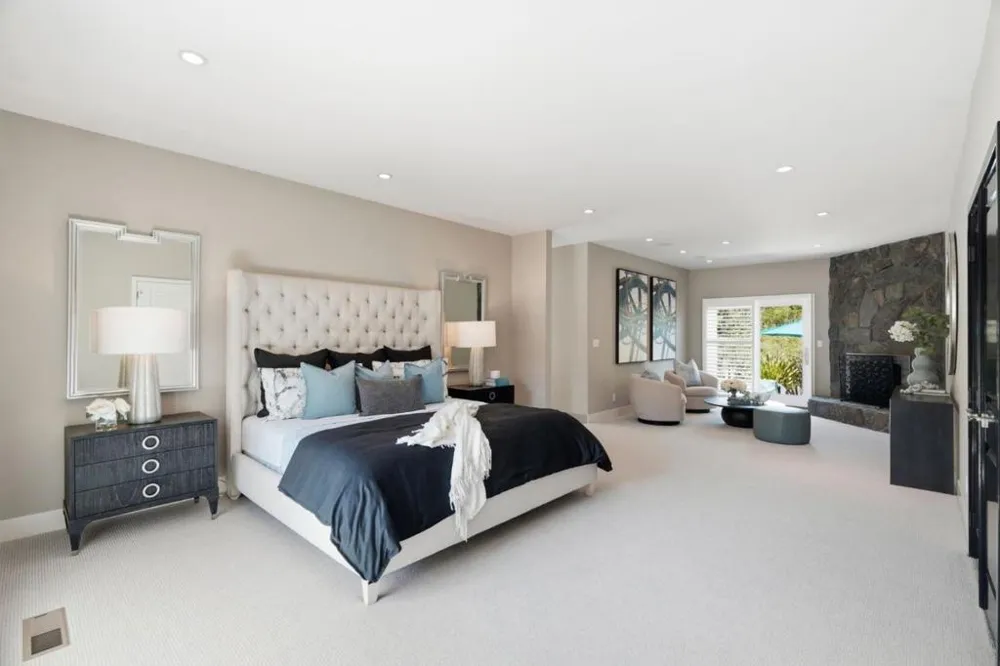 28100 Story Hill Lane Los Altos Hills, CA 94022
