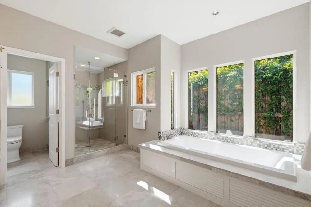 28100 Story Hill Lane Los Altos Hills, CA 94022