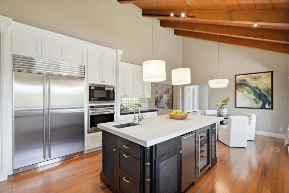 28100 Story Hill Lane Los Altos Hills, CA 94022