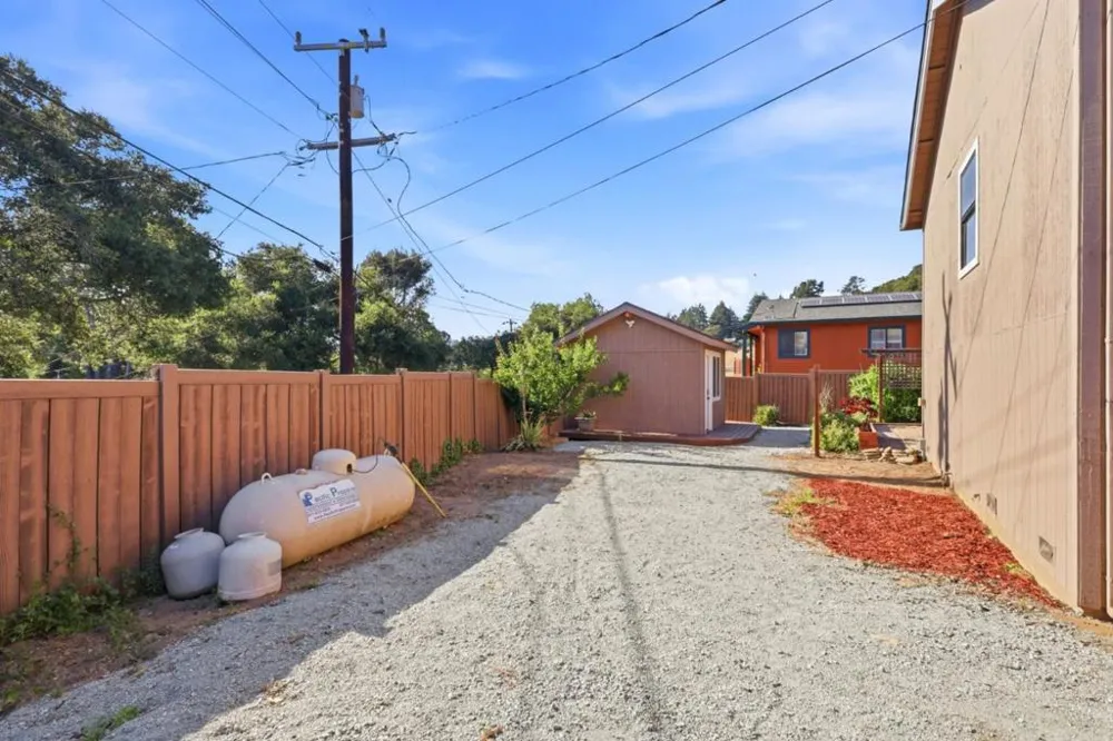 295 Day Valley Road Aptos, CA 95003