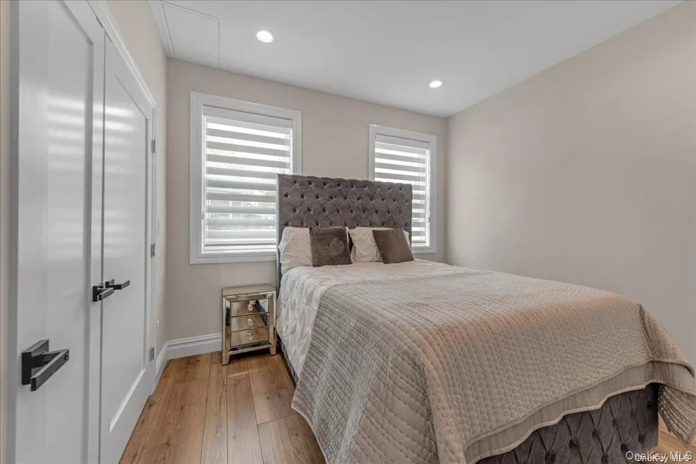 102 Kate Drive New Hyde Park, NY 11040