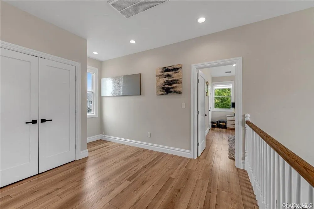 102 Kate Drive New Hyde Park, NY 11040