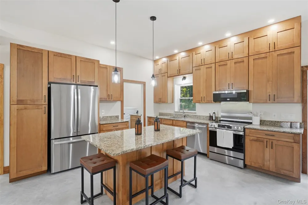 4673 US Highway 209 Accord, NY 12404