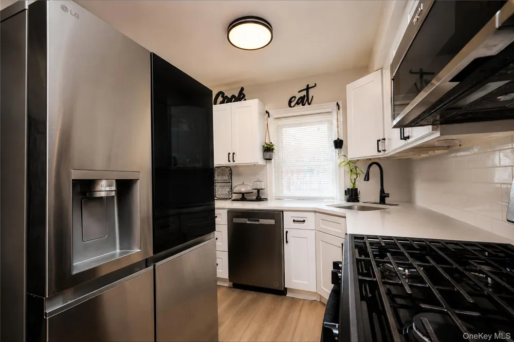 229 A Freeborn Street Staten Island, NY 10306