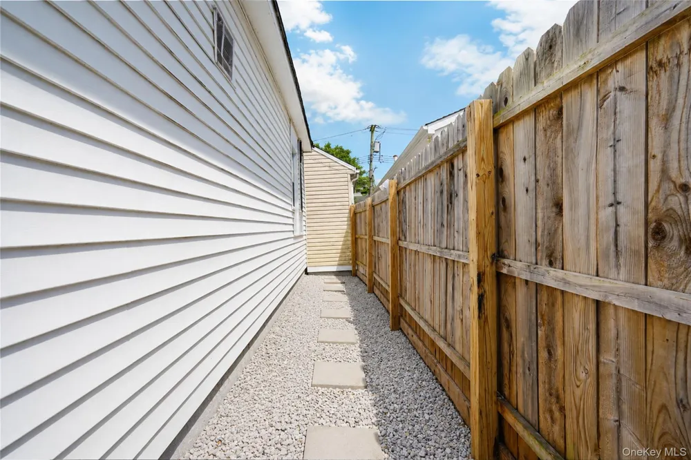 229 A Freeborn Street Staten Island, NY 10306