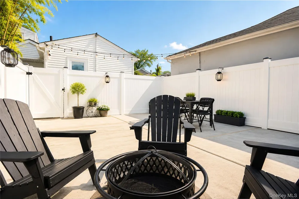 229 A Freeborn Street Staten Island, NY 10306