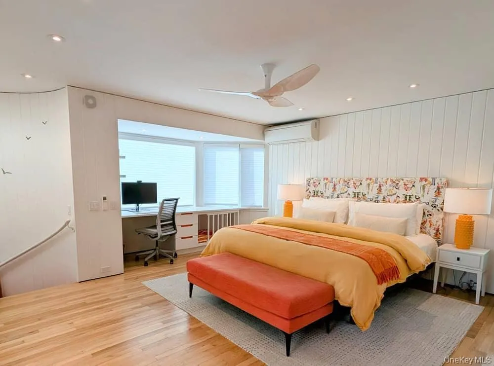 61 Evergreen Avenue Seaview, NY 11770