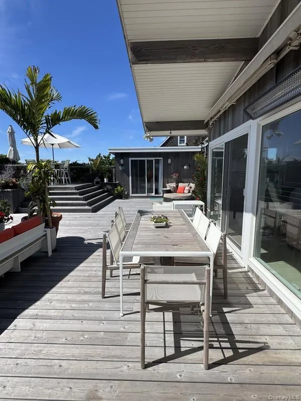61 Evergreen Avenue Seaview, NY 11770