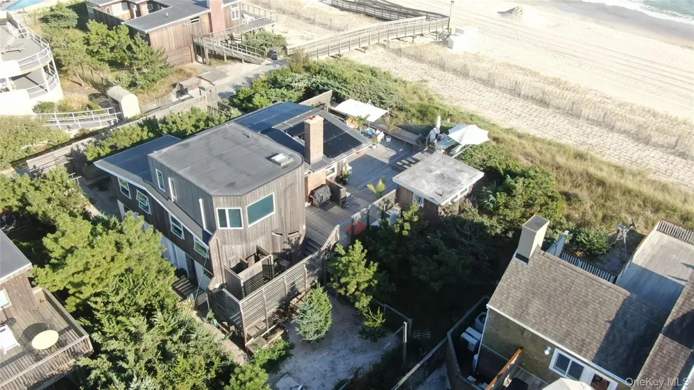 61 Evergreen Avenue Seaview, NY 11770