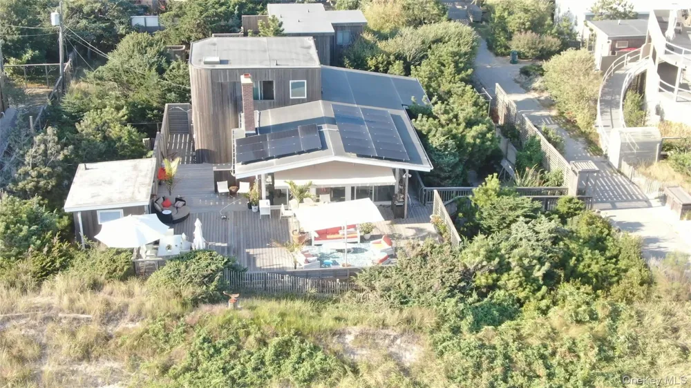 61 Evergreen Avenue Seaview, NY 11770
