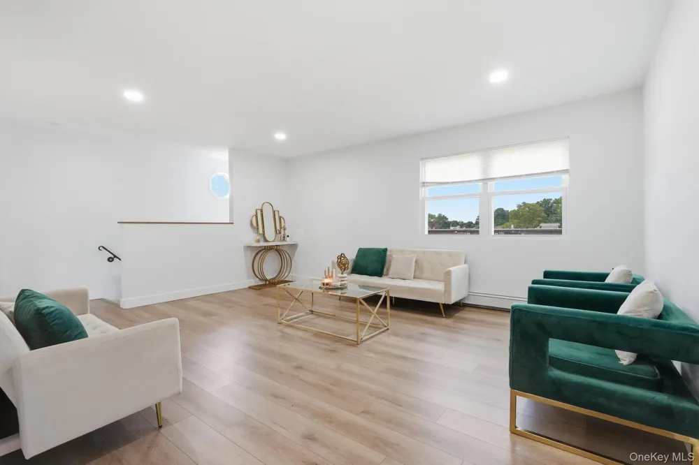 841 Willow Road Franklin Square, NY 11010