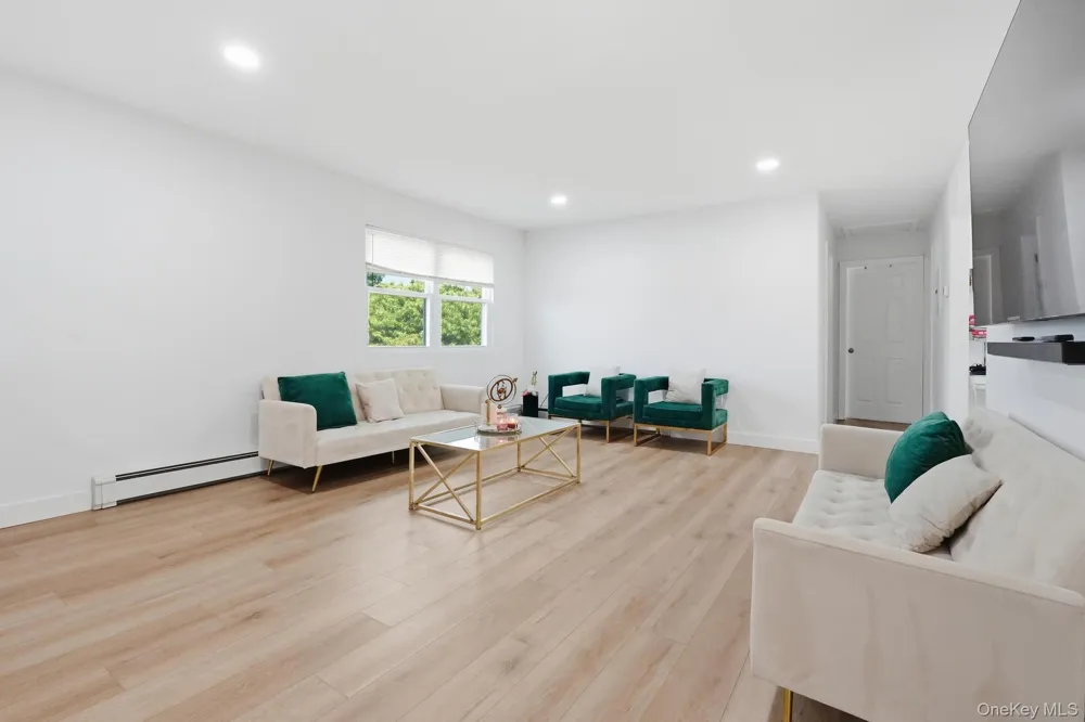 841 Willow Road Franklin Square, NY 11010