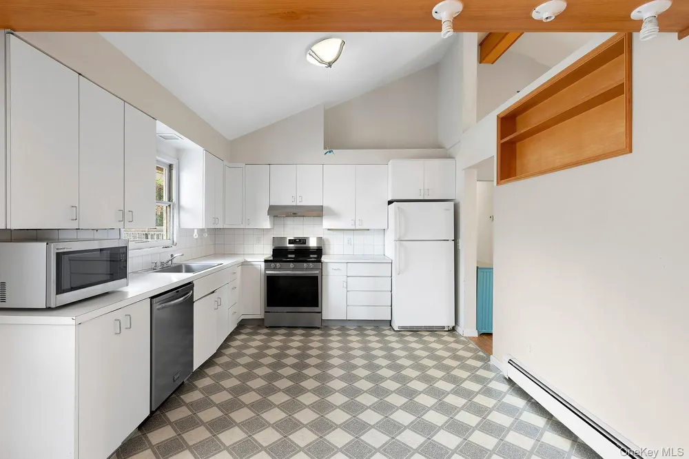 3 Chapel Lane East Hampton, NY 11937